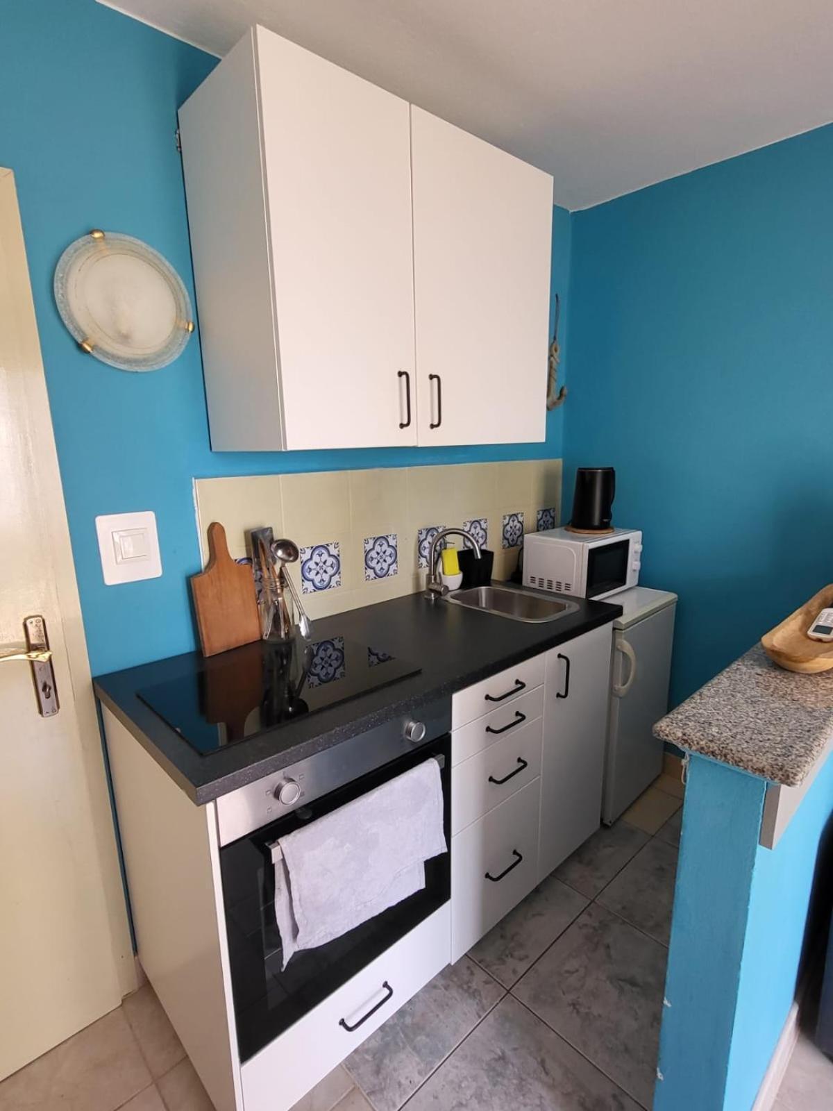 Apartment Bunjo'S Beach House Trogir Dış mekan fotoğraf