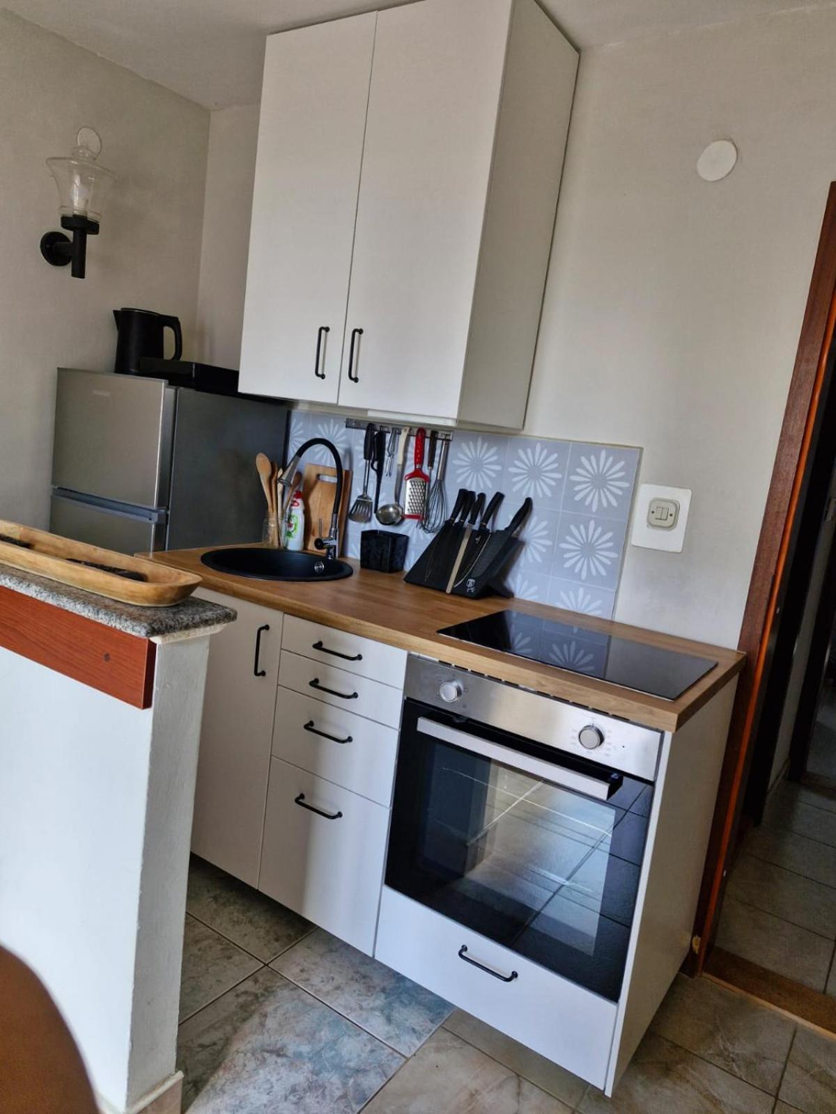 Apartment Bunjo'S Beach House Trogir Dış mekan fotoğraf