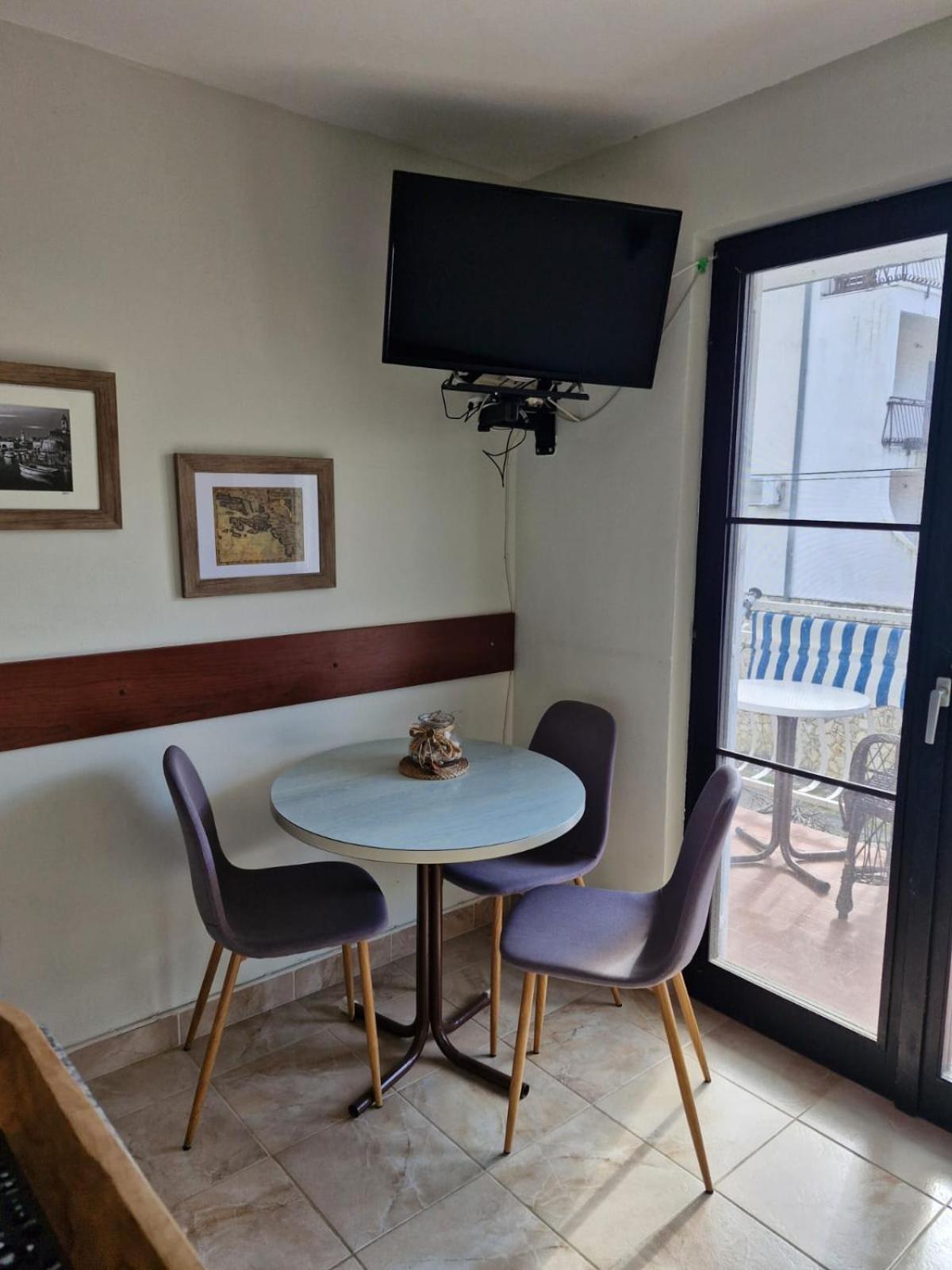 Apartment Bunjo'S Beach House Trogir Dış mekan fotoğraf